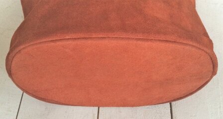  tas  suede met handvat 1- cognac