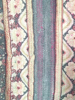  quilt kantha vintage katoen 4-roos op zwart/ ruitborduur