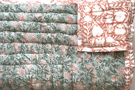 UITVERKOCHT - deken quilt eenpersoons reversible blockprint 4- groen-koraal roze/ brique