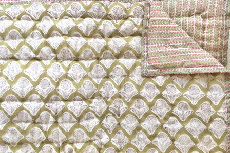 deken quilt eenpersoons reversible blockprint 8- khaki-rood/roze-groen