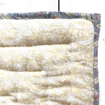 deken quilt eenpersoons reversible blockprint 9- pastel blauw-roze/geel