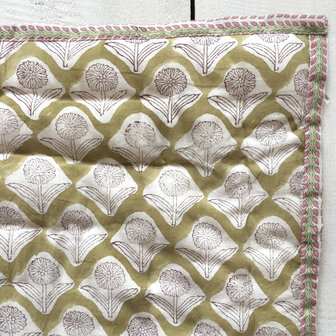 deken quilt tweepersoons reversible blockprint 8- khaki-rood/roze-groen