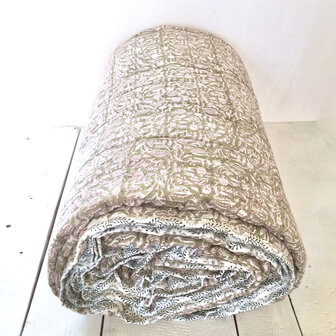 UITVERKOCHT-deken quilt tweepersoons reversible blockprint 19- zeegroen/grijs-zwart