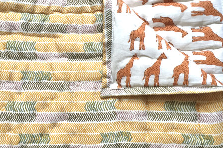  deken quilt kind reversible blockprint 2- giraffe/geel-groen