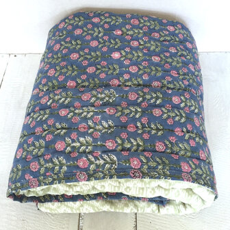 deken quilt kind reversible blockprint 6- folklore blauw-roze/ l.groen