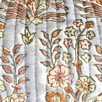 toilettas blockprint met kwastjes in 3 maten - lavendel blauw/roze maat M 