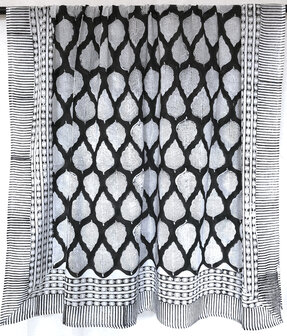 pareo/sarong/sjaal voilekatoen met hand-blockprint 17- black leaves