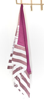 handdoek met badstof 2- streep donkerrood/roze