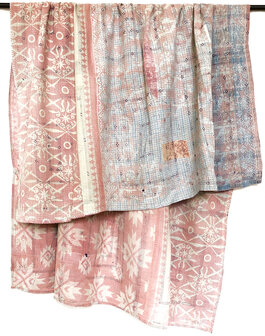  VERKOCHT- quilt kantha vintage katoen 2- roze/lichtblauw