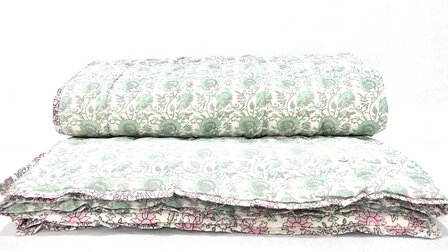 SORRY< AL WEER UITVERKOCHT- deken quilt eenpersoons reversible blockprint 6- pastel mintgroen/roze