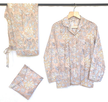 pyjamaset blockprint katoen 3- warm beige/pastel