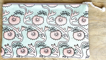 set van 3 etuis /make-up tasjes plat  blockprint 2 -koraal/oud paars/mint