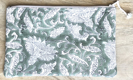 set van 3 etuis /make-up tasjes plat  blockprint 5--zeegroen/blauw-groen/oud groen