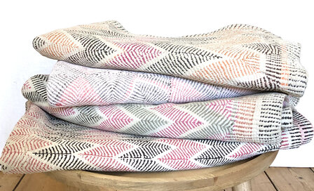  White quilt /pastel kantha vintage- full embroidery- zie per artikel