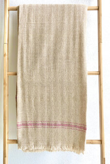  deken-plaid  extra lang handgeweven katoen 3 beige met hardroze  bies
