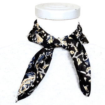 sjaaltje/zakdoek katoen vierkant 1- zwart/oker/blauw gebloemd