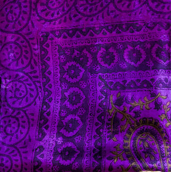 sjaal zijde vierkant met blockprint- 2- paars gebloemd