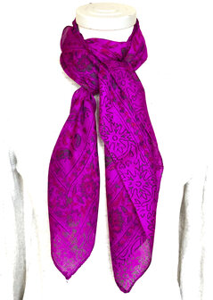 sjaal zijde vierkant met blockprint- 3- fuchsia gebloemd