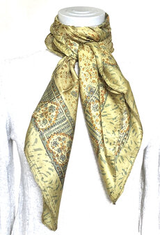 sjaal zijde vierkant met blockprint 7- goudgroen/bruin gebloemd