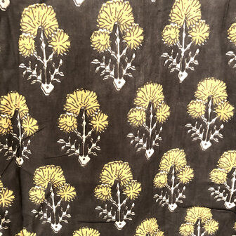 pyjamaset blockprint katoen 7- donkerbruin/okergeel