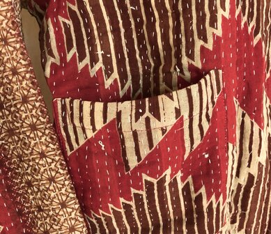 VERKOCHT- bomberjack vintage kantha 4- rood-beige-bruin