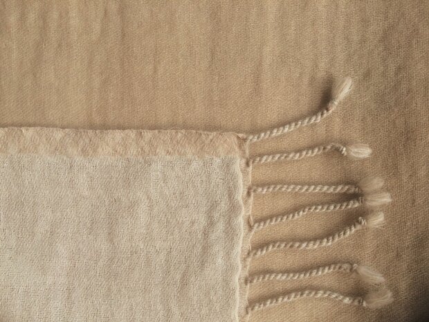 UITVERKOCHT-deken mousseline wol 3- beige/creme