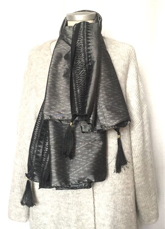 sjaal vintage gerecyclede zijde  met print en kwastjes-4-zwart/grijs