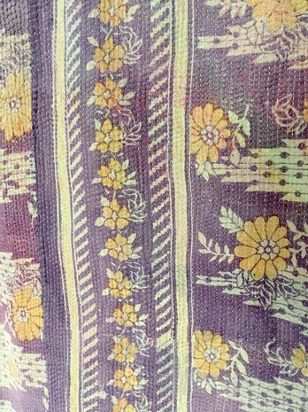 VERKOCHT- quilt kantha vintage katoen 6- lila/geel-pastel