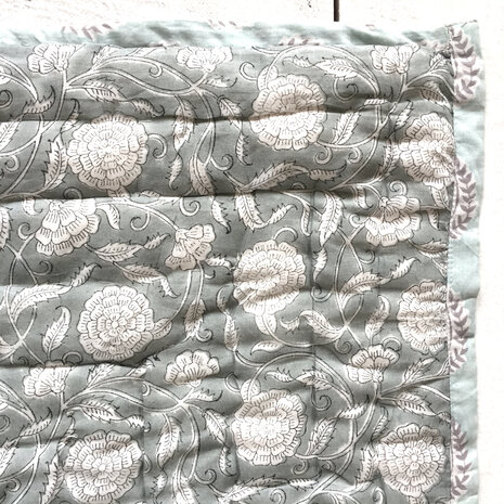 UITVERKOCHT- deken quilt eenpersoons reversible blockprint 5- zeegroen /aquablauw