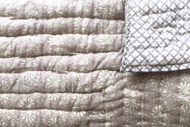 deken quilt eenpersoons reversible blockprint 12- oud paars/grijs-wit