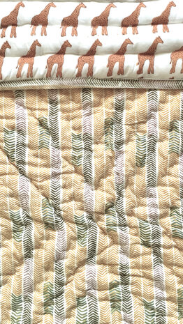  UITVERKOCHT- deken quilt kind reversible blockprint 2- giraffe/geel-groen