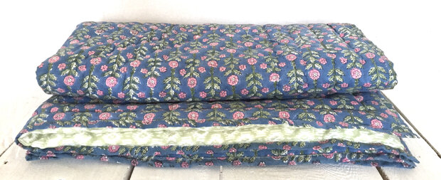 deken quilt kind reversible blockprint 6- folklore blauw-roze/ l.groen