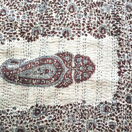 jacket kantha oversized recycled silk 9- ornamental paisley 