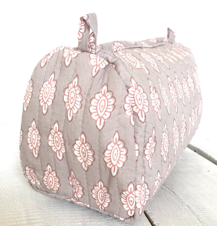 ALLE MATEN UITVERKOCHT-toilettas blockprint soft  in 3 maten -licht grijs/roze 