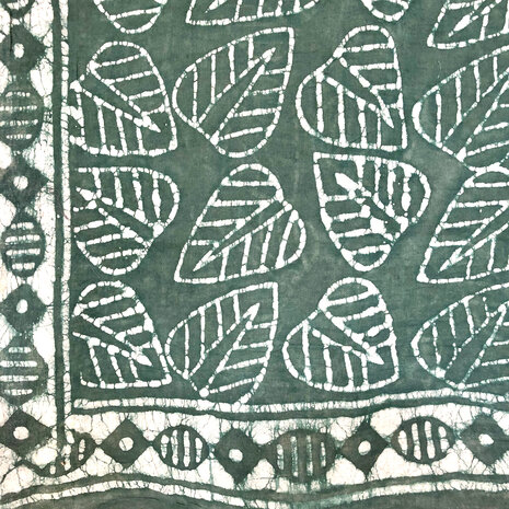 pareo/sarong/sjaal voilekatoen met hand-blockprint 16- indigo leaves