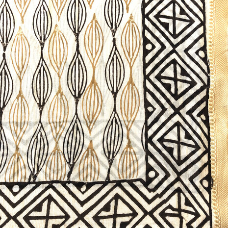 UITVERKOCHT- pareo/sarong/sjaal voilekatoen met hand-blockprint ethnic 2- ovals and squares