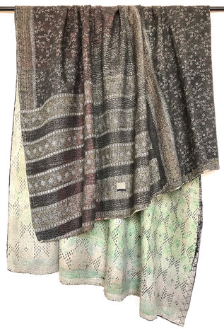  VERKOCHT- quilt kantha vintage katoen 1-  XL groen/zwart/roze
