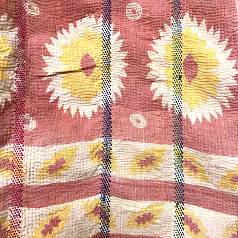  VERKOCHT- quilt kantha vintage katoen 12-  XL roze/oranje/geel