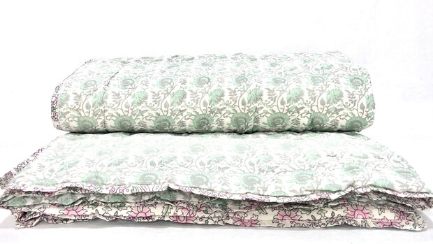 SORRY< AL WEER UITVERKOCHT- deken quilt eenpersoons reversible blockprint 6- pastel mintgroen/roze