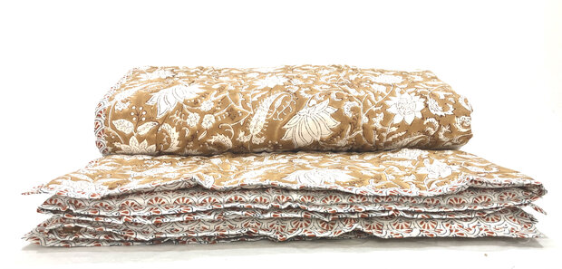 UITVERKOCHT- deken quilt tweepersoons reversible blockprint 10- caramel/blauw-bruin