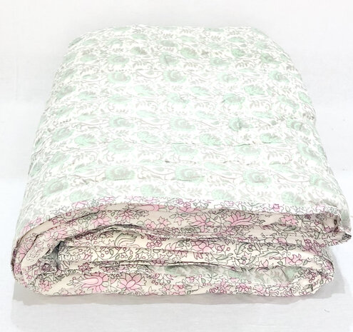 SORRY< AL WEER UITVERKOCHT- deken quilt eenpersoons reversible blockprint 6- pastel mintgroen/roze