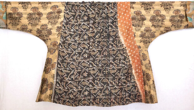 jacket kantha oversized recycled silk 4- black/gold leaves and flowers