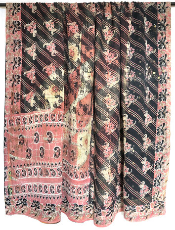 VERKOCHT- quilt XL kantha vintage katoen 8- roze/zwart-terra/zwart