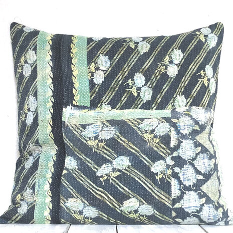  sierkussen kantha 60x60 vintage 6- bloem aqua tint