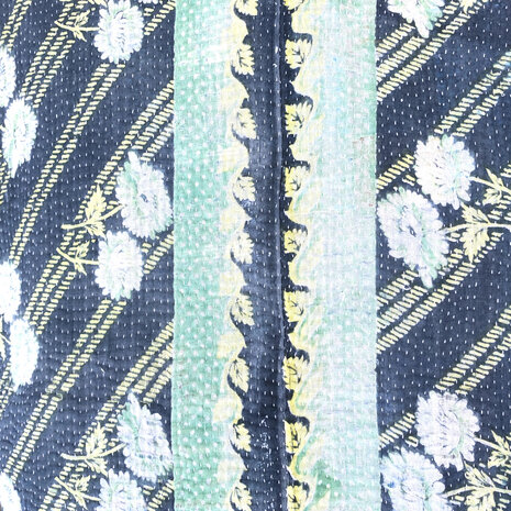  kussen pick-up XL 19 -vintage quilt met 2 hengsels blauw bloemetje/streep