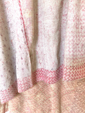 GERESERVEERD- quilt XL kantha vintage katoen 10-pastel roze
