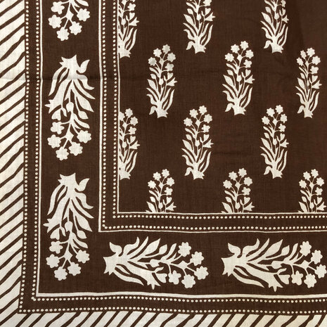 sjaal/pareo/sarong voilekatoen met print 2- bruin