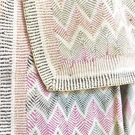  White quilt /pastel kantha vintage- full embroidery 23