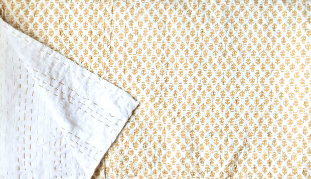 sprei new kantha 1 pers. handdoorgestikt okergeel