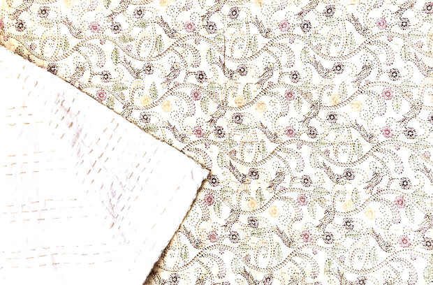 sprei new kantha 1 pers. handdoorgestikt zandgeel met bloemslinger